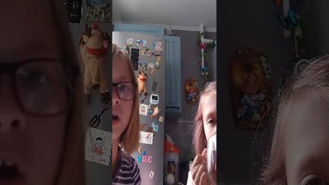 всем привет мы с моей подругой пробуем новый вкус чая смотреть онлайн