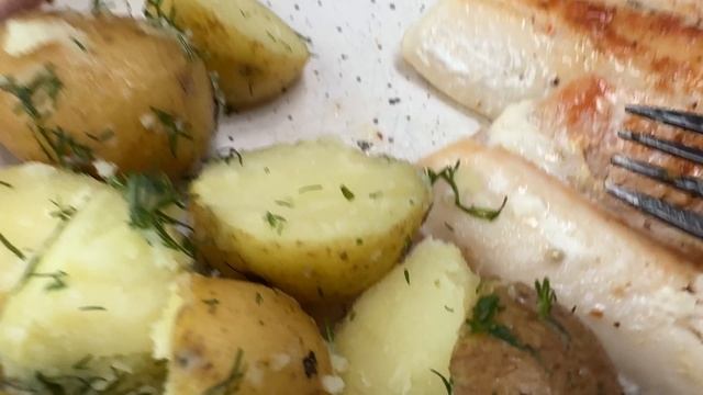 Филе онежского окуня с картошечкой