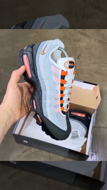Модель обуви Nike Air Max 95 OG "Bright Mandarin" смотреть онлайн