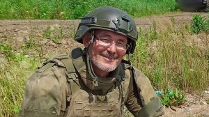 "Мишка", поёт Александр Жигжитов