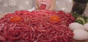 Сырая говядина АСМР