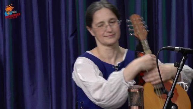 Официальный (судейский) бранль из сборника Туано Арбо. Франция 16 век.
Ансамбль AvisDei.