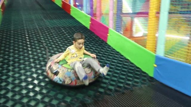 أقوى التحديات بين تالين وادم بأكبر مدينة العاب