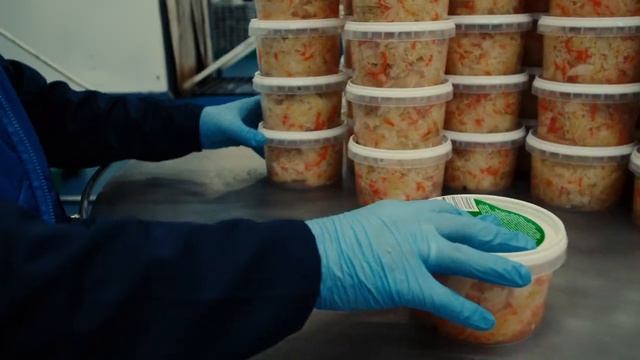 Традиции Вкуса. 16 миллионов банок капусты. Собственные поля с капустой! смотреть онлайн