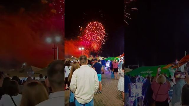 Праздничный фейерверк День города 2025 смотреть онлайн