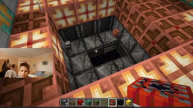 Взрываю в майнкрафт 1-ю турбину реактора смотреть онлайн