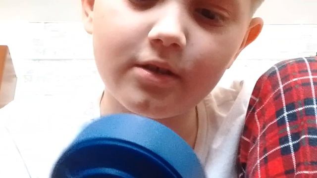 что у меня мама и Дед Мороз подарили на Новый год