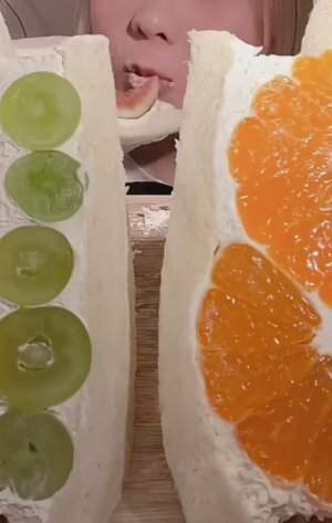 Мини асмр. Пирожное с фруктами