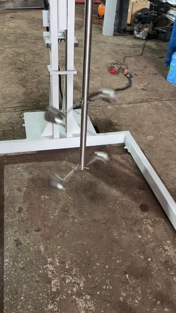 МЕШАЛКА ЁМКОСТИ НА КОЛЁСАХ 1,5 кВт #QMM смотреть онлайн