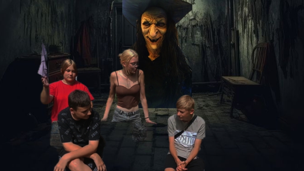 СТРАШНАЯ БАБКА ВОСКРЕСЛА ЧТОБЫ УБИТЬ НАС! смотреть онлайн