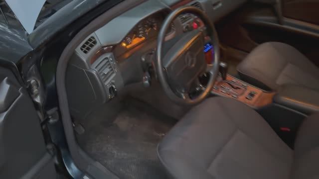 Mercedes W210 2.4 1998