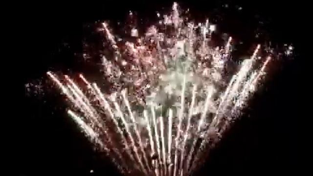 MC109 Cakes 236 shots 20,25 мм h=225 mm W-shape смотреть онлайн