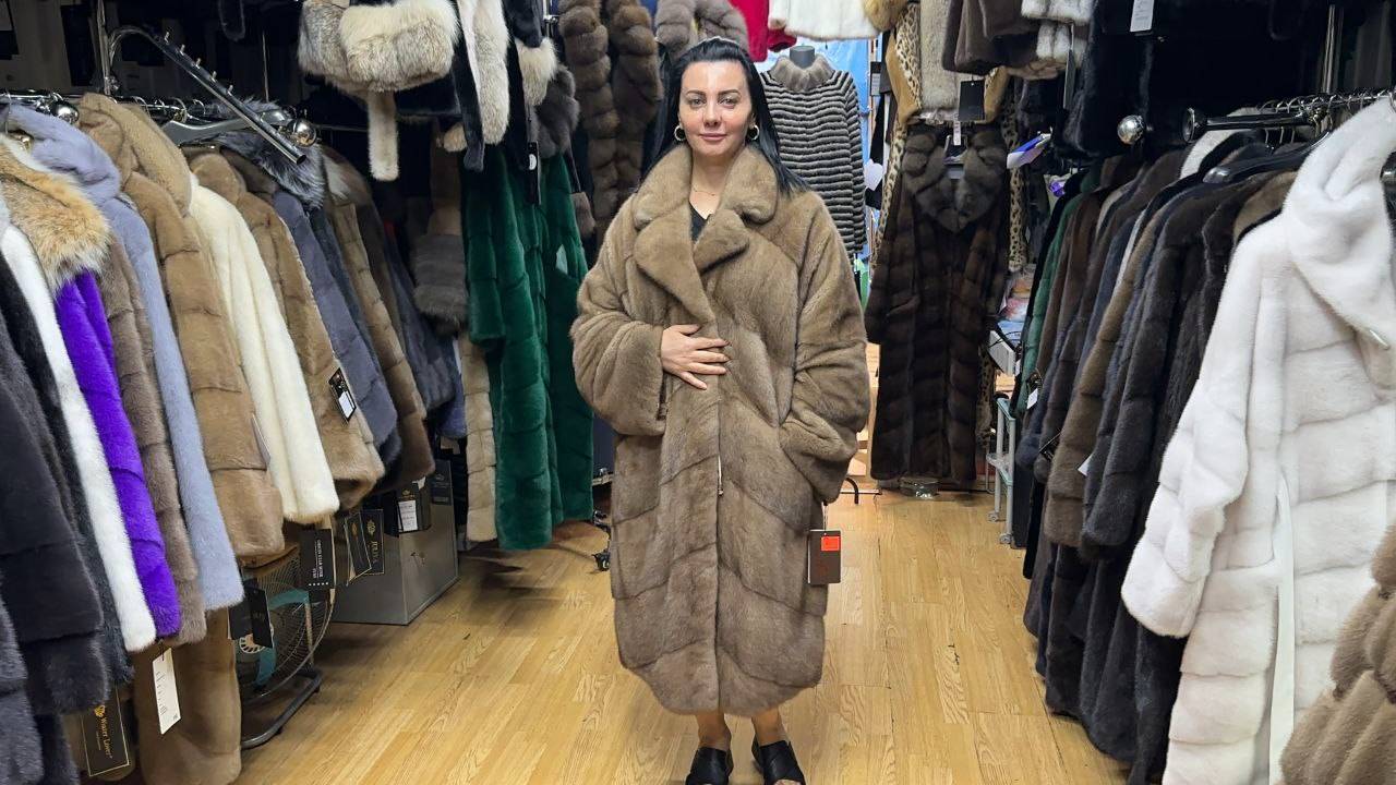 Мир меха у Наиры Июльские скидки смотреть онлайн