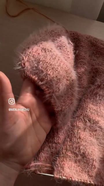 Вяжу новый джемпер на весну #nataliverezhu #knitting #пряжаализе #вязание смотреть онлайн