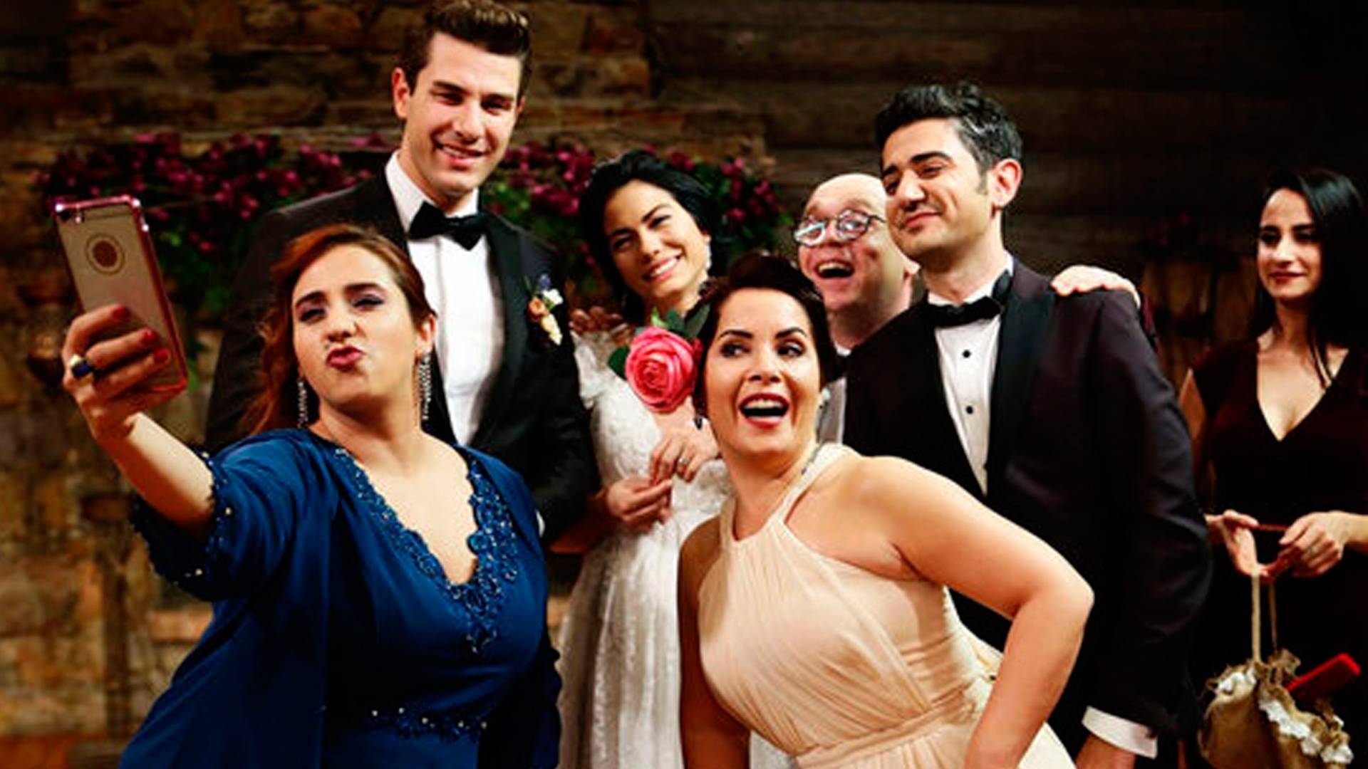 20 ЛУЧШИХ ТУРЕЦКИХ СЕРИАЛОВ ПРО ЛЮБОВЬ смотреть онлайн