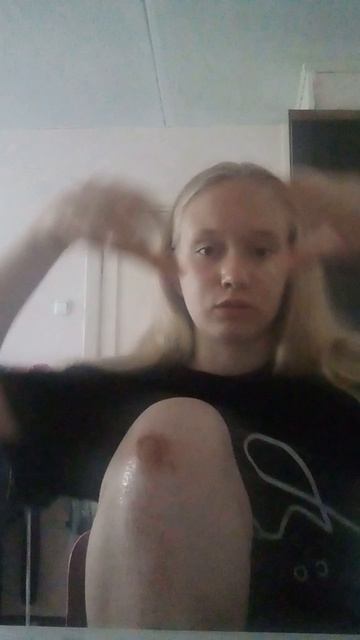 Упала😭😰😵 смотреть онлайн