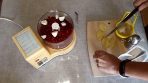 Соус из красной смородины для мяса, рыбы, овощей