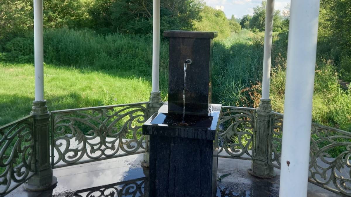 Источник минеральной воды, г. Славск