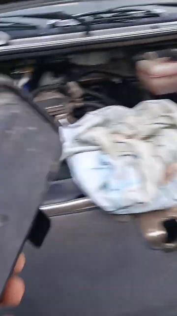 Замена лампы ближнего света на УАЗ Патриот смотреть онлайн