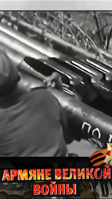 Кочари у стен Рейхстага смотреть онлайн