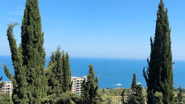 Ялта. Жара! +35'. Море +26'. Затрещали цикады. Летний дождь. Июль 2025 г. Крым. Crimea. Yalta. смотреть онлайн