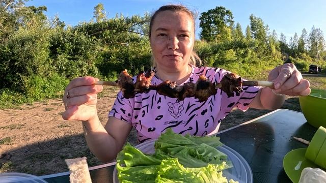 Съездили на речку, пожарили шашлык. Мукбанг смотреть онлайн