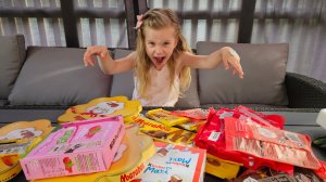 Что может быть лучше посылки со сладостями?