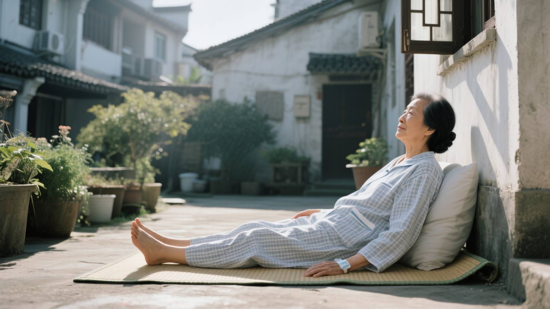 Солнечные ванны закончились реанимацией женщины после двух часов на солнце смотреть онлайн