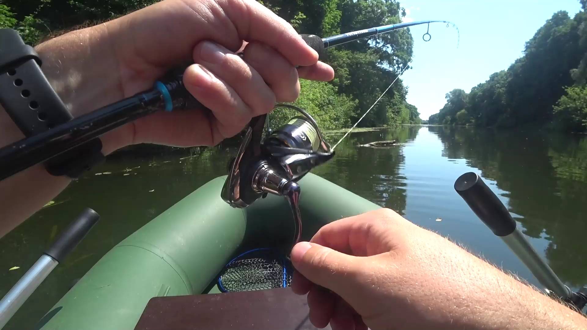От такой рыбины перехватило дыхание. Рыбалка на голавля. Спиннинг на реке