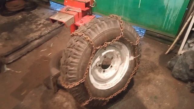 Минитрактор 4×4.Цепи на колеса смотреть онлайн