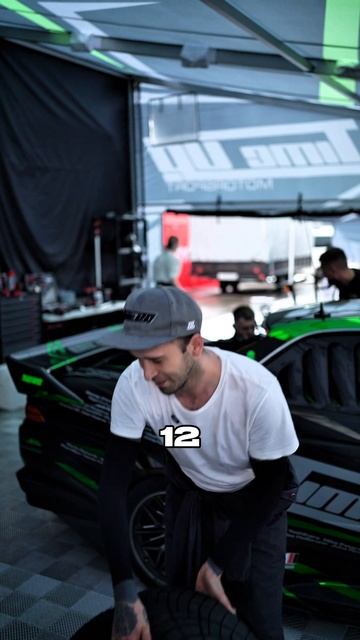 Угадал вес = получил премию 💸 Наши механики в деле! Кто точнее? Смотрите в видео! смотреть онлайн