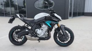 Cf Moto 675 NK 2025 - Круговой обзор