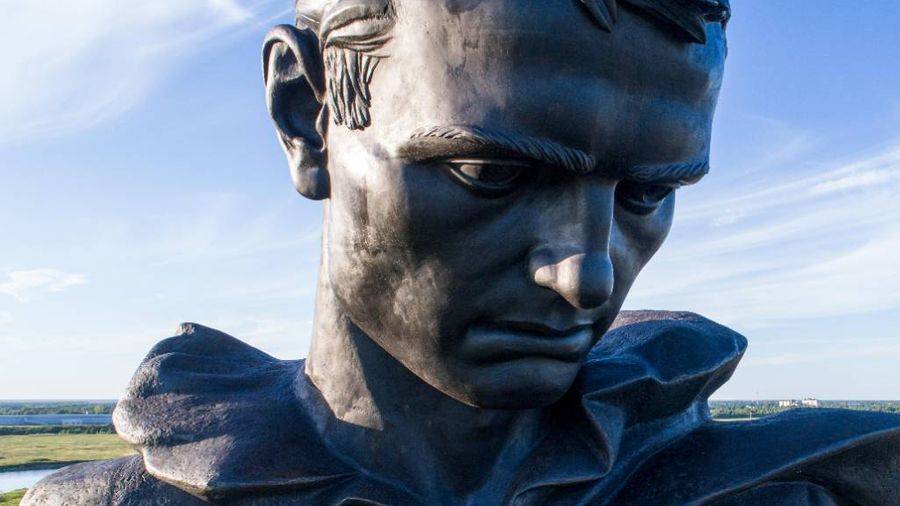 _Б.е.з.ы.м.я.н.н.ы.й _ с.о.л.д.а.т _ (клип) смотреть онлайн