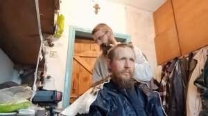 Брат Николай постригает. 05.07.2025