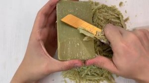 РЕЗКА ЗЕЛЕНОГО МЫЛА Сухое мыло Расслабляющий звук Удовлетворяющее видео АСМР Хрустящий звук