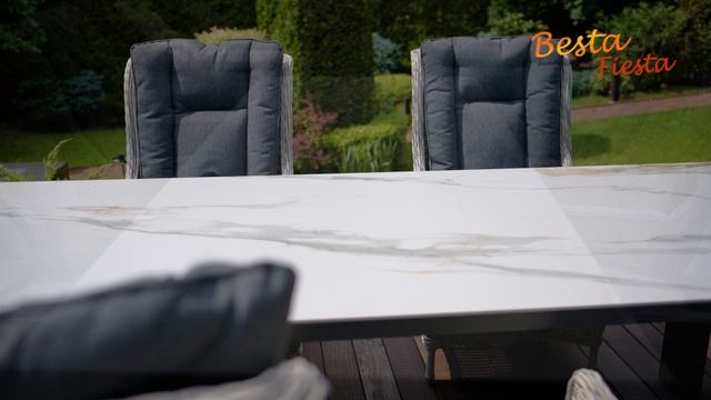 Стол из спеченного камня