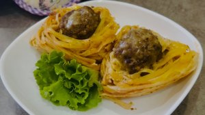Гнезда с фаршем и сыром на сковороде / Как приготовить гнезда из макарон с фаршем быстро и вкусно