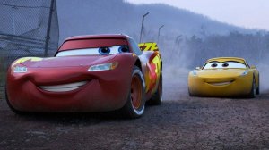 Молния МаКкуин крутой заезд игра мультик для детей