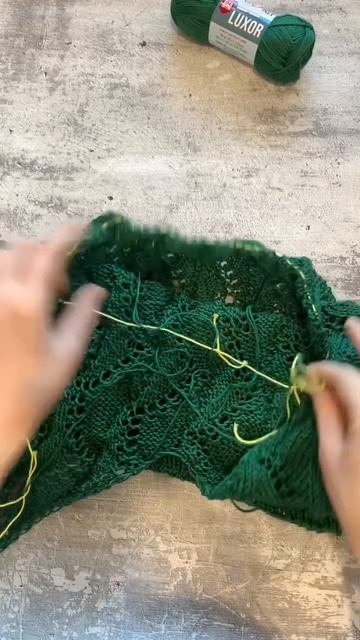 Летний топ спицами #nataliverezhu #knitting смотреть онлайн