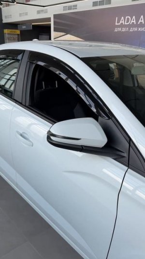 LADA ISKRA (ЛАДА ИСКРА). Детальный обзор, цена, проверка оцинковки.