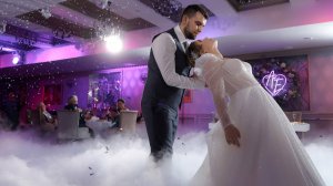 МЕДЛЕННЫЙ ТАНЕЦ ЖЕНИХА И НЕВЕСТЫ