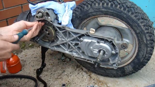 Сборка вариатора Yamaha Jog смотреть онлайн