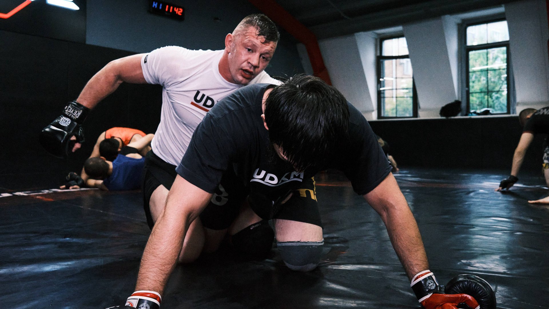 ММА, борьба и функционалка: Денис Тюлюлин в одежде UDKM