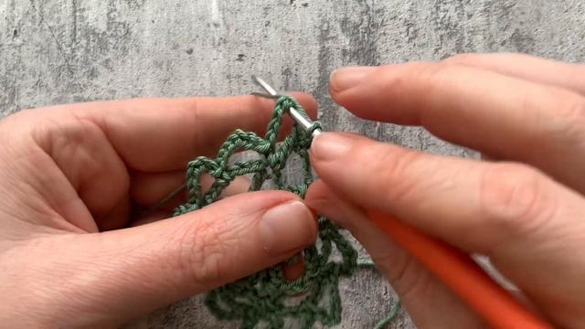 Шапочка сеточка крючком//ТРЕНД ЛЕТА 2025 #nataliverezhu #30косынок #шапочкасеточка смотреть онлайн