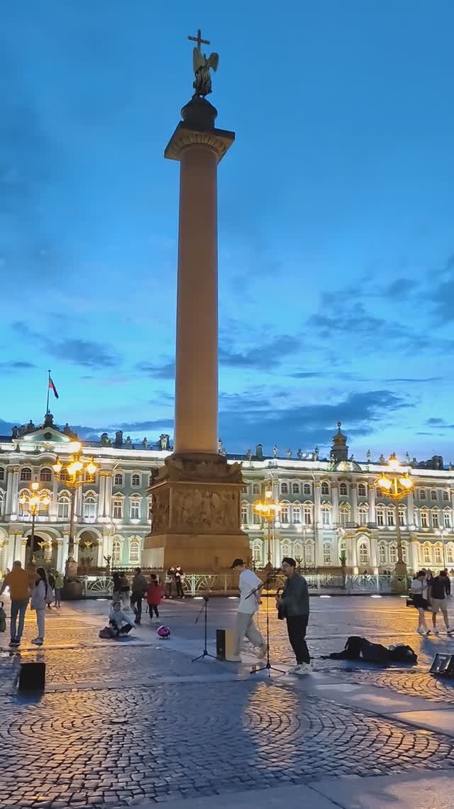 Питер. Белая ночь на Дворцовой