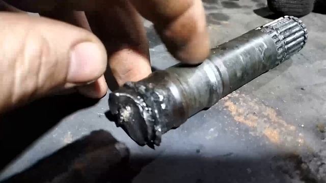 Сломало полуось на минитраторе - решение проблемы навсегда! смотреть онлайн