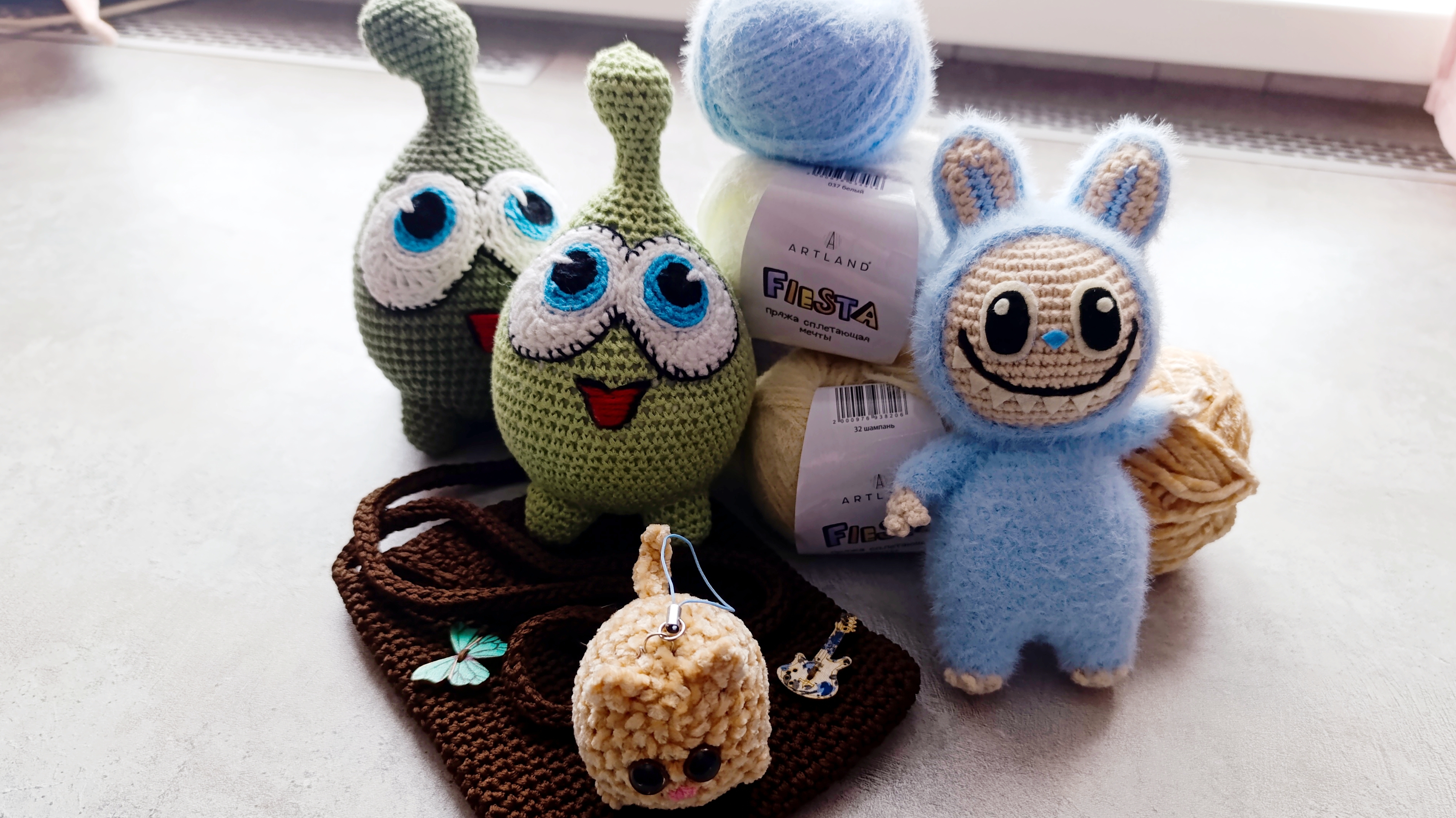Готовые вязаные игрушки... смотреть онлайн