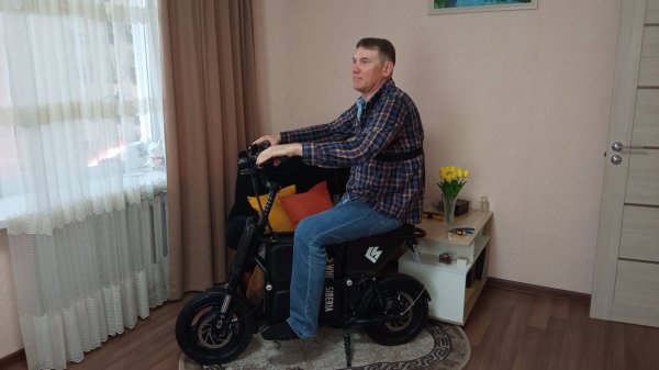 Электроскутер WHITE SIBERIA ZVER. Распаковка и сборка.