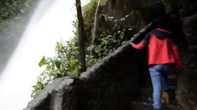 САМЫЕ НЕОБЫЧНЫЕ ЛЕСТНИЦЫ В МИРЕ. Интересные сооружения. смотреть онлайн