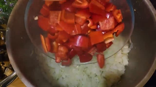 вкусный салат из баклажанов на зиму